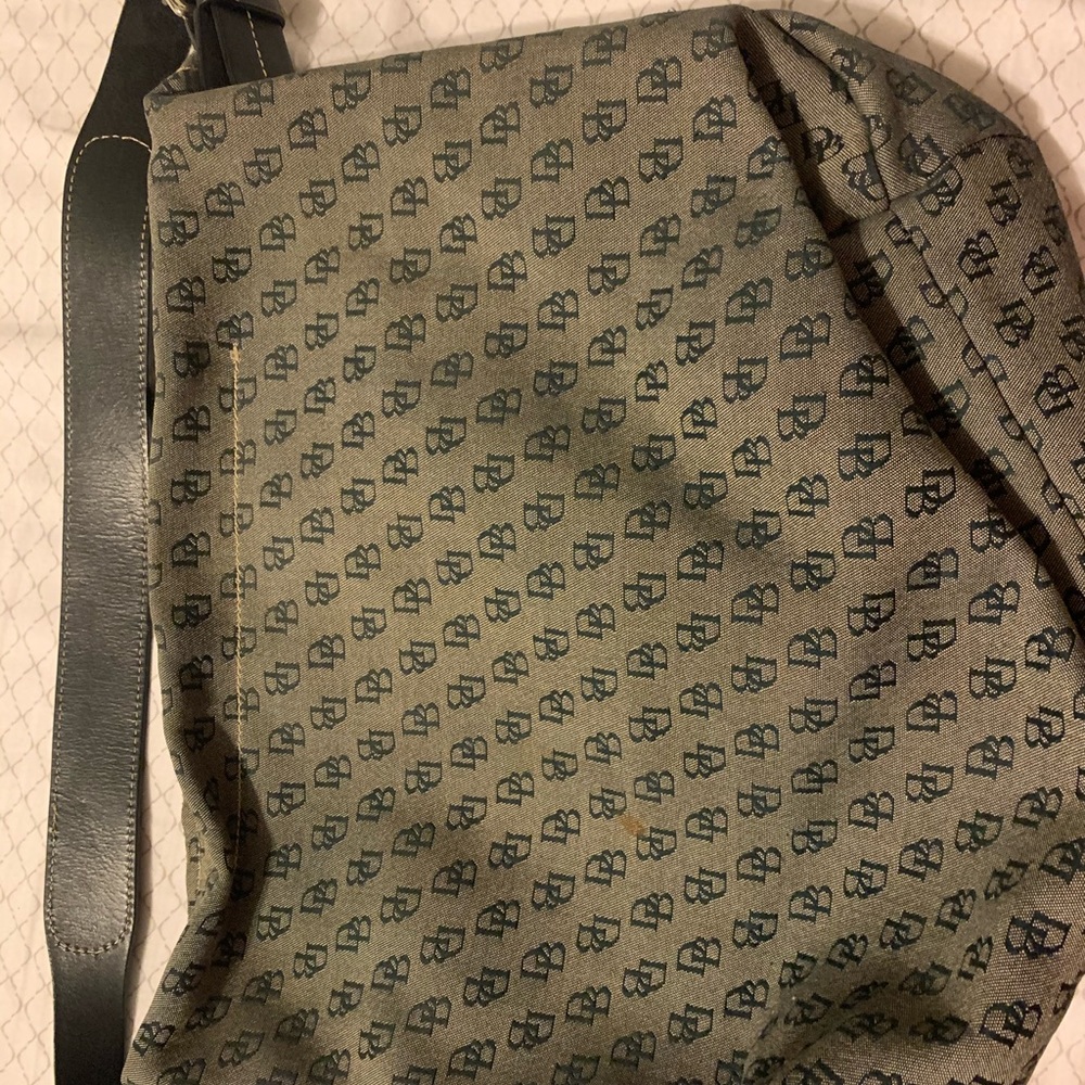 Dooney & bourke purse